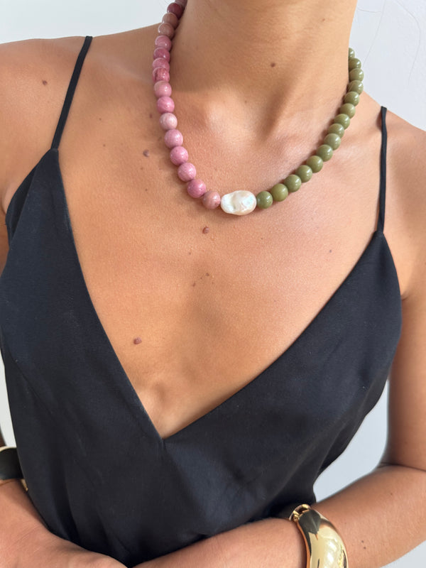 Floss Pearl Beaded Necklace