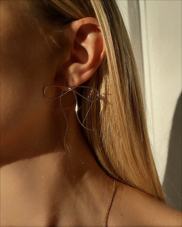 PRE-ORDER - Fine Bow Earrings - Silver