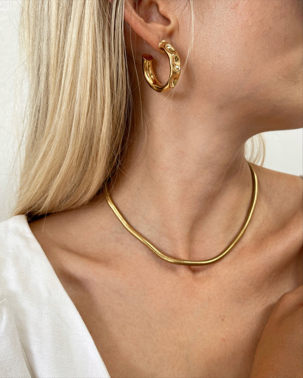 Henley Hoops
