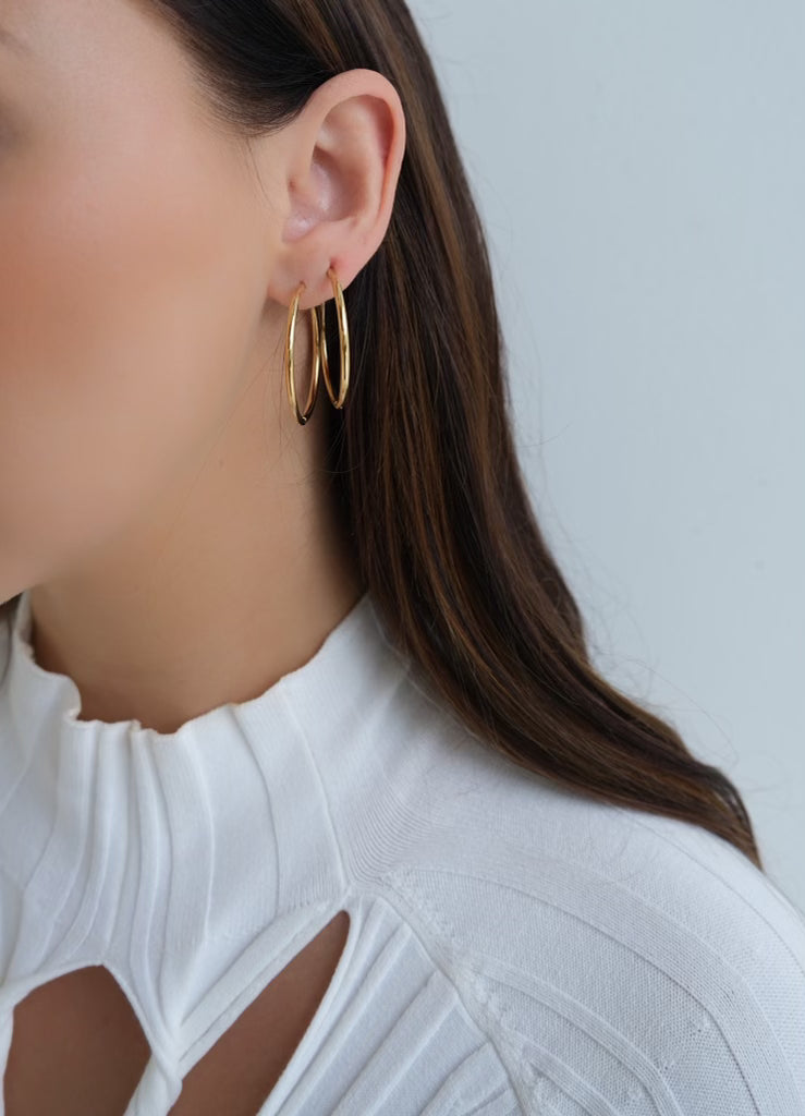 Elle Hoops